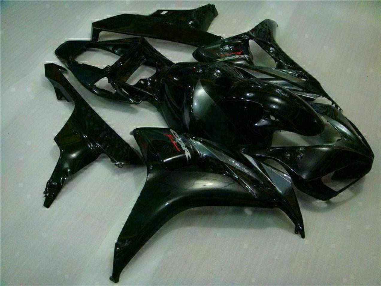 2004-2005 Black Honda CBR1000RR Aftermarket Motorcycle Fairings