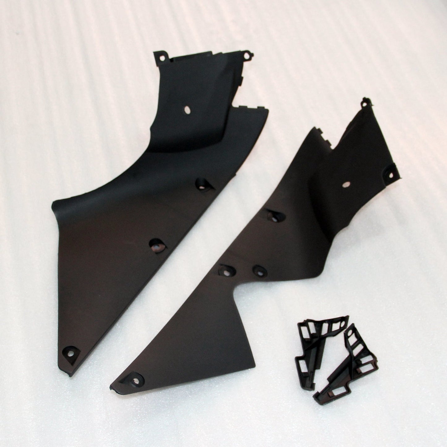 2012-2014 Fairings Plastics Yamaha YZF R1 Red White Lucky Strike Generic