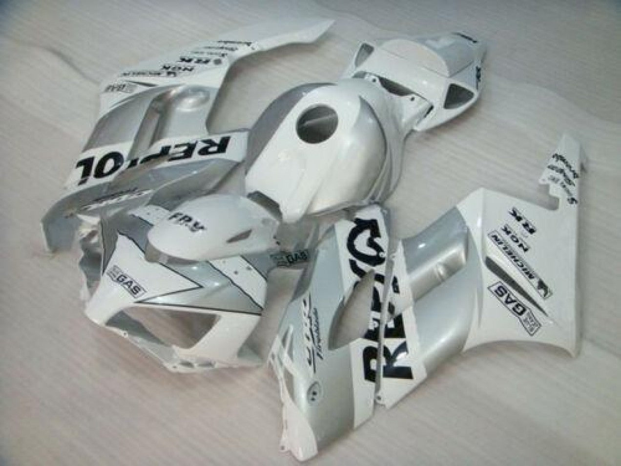 2004-2005 Silver White Honda CBR1000RR Motorcycle Fairings & Bodywork