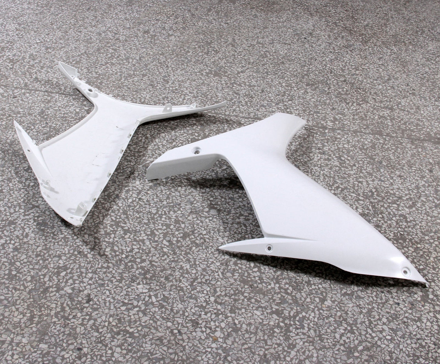 2011-2024 Fairings Plastics Suzuki GSXR 600/750 K11 White Black GSXR Generic