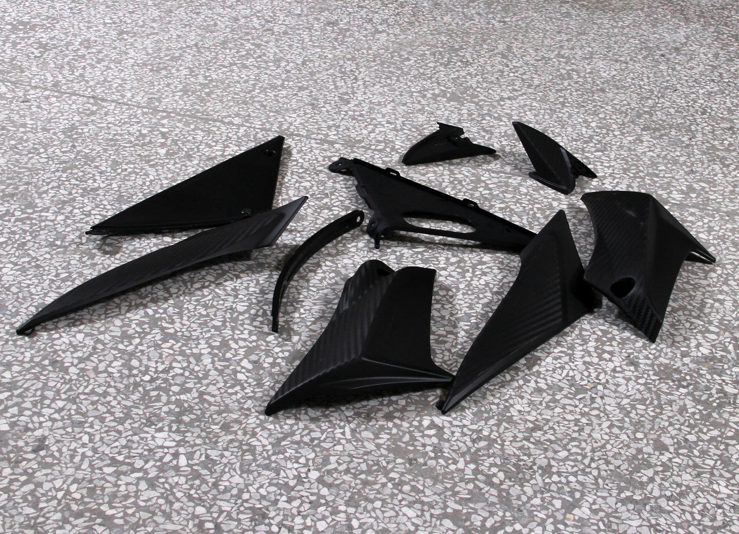 2011-2024 Fairings Plastics Suzuki GSXR 600/750 K11 White Black GSXR Generic