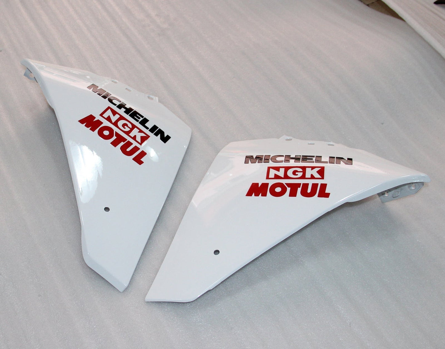 2012-2014 Fairings Plastics Yamaha YZF R1 Red White Lucky Strike  Generic